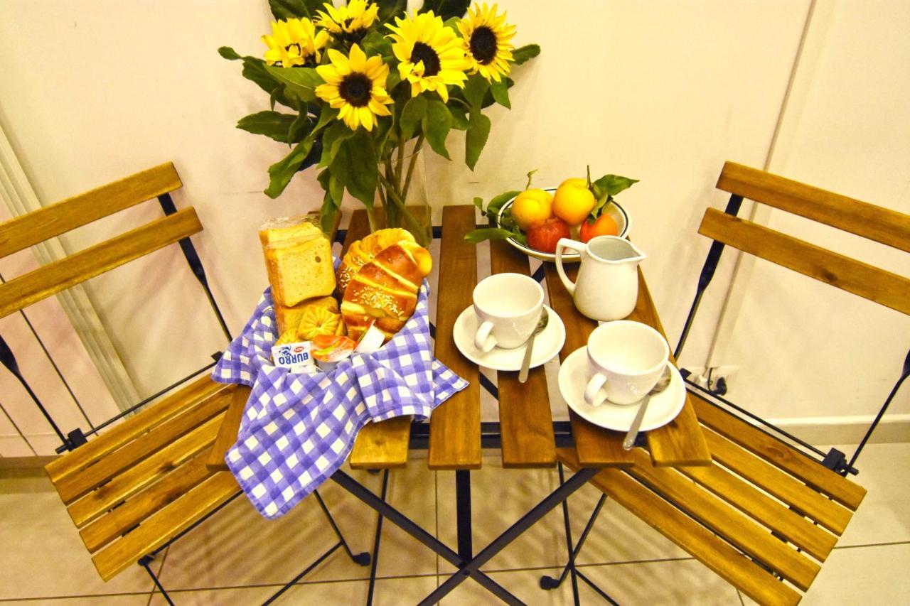 Ninarella Napoli Bed & Breakfast エクステリア 写真